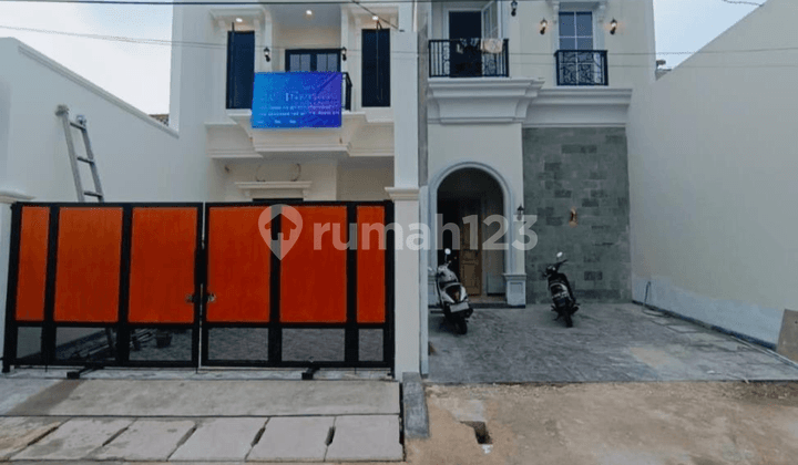 Dijual Rumah Baru Murah Desain Klasik Di Joglo Jakarta Barat