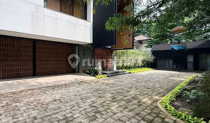 Rumah Baru Full Furnish Modern Tropis di Brawijaya Kebayoran Baru