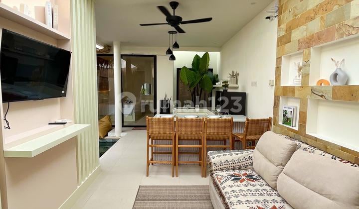 Disewakan! Vila 2 Kamar Tidur Lengkap dengan Perabot di Seminyak