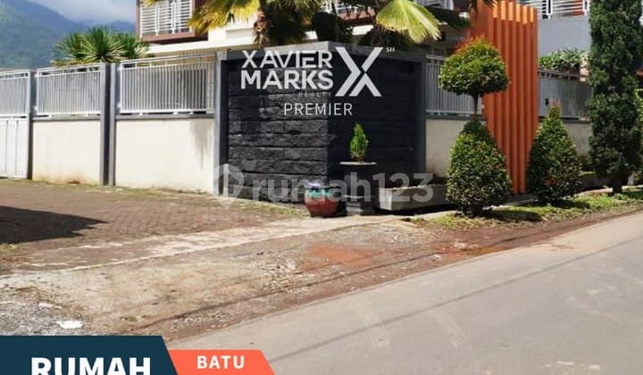 Dijual Villa Furnished di Kota Batu Ada Private Pool