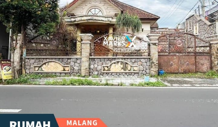 Dijual Rumah Luas dan Gudang di Ikan Ikan Blimbing Malang