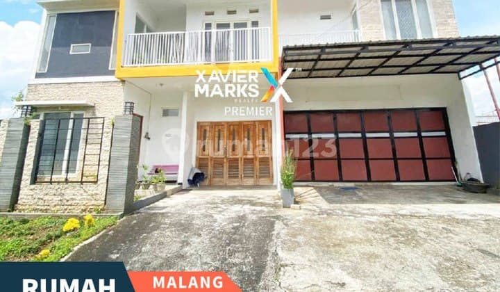 For Sale Beautiful Well-Maintained House in Cemorokandang, Kedungkandang, Malang