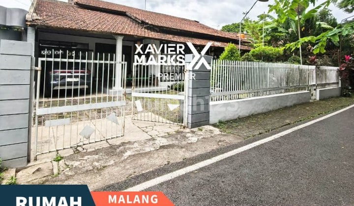Rumah Dekat Jalan Raya di Bareng Klojen Malang Tengah Kota