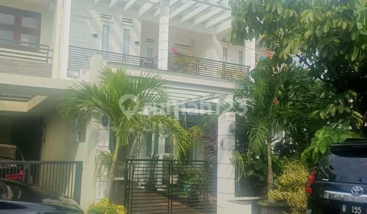 Rumah 2 lantai dalam komplek Tanjung Barat Indah yang aman dan nyaman