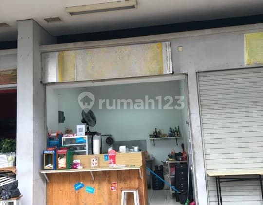 Kios Perimeter di Pasar Modern Intermoda BSD City – Tangerang