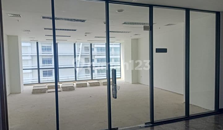 Office Murah The Smith Alam Sutera Ukuran 70,49 M²