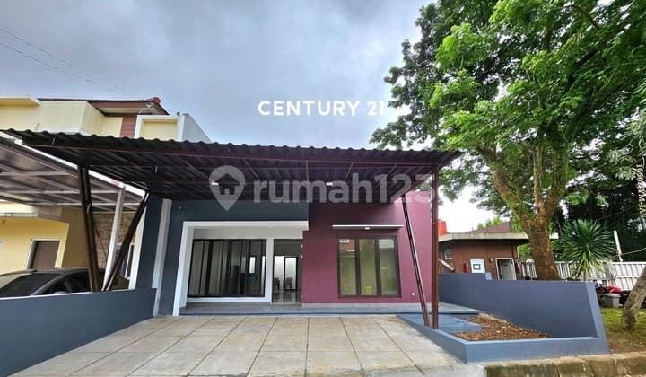 Rumah Cantik Rapi Siap Huni Hook Dijual di Town House Area Rempoa