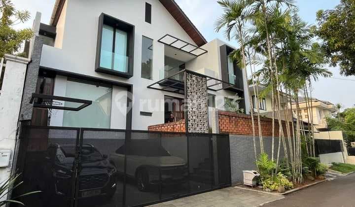 Dijual Rumah Siap Huni Ada Kolam Renang Lokasi Lebak Bulus