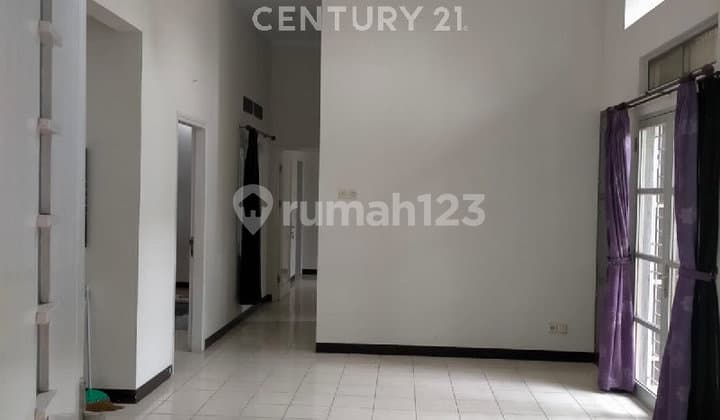 Rumah di Jual/ di Sewakan di Kota Baru Parahyangan
