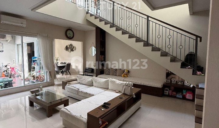 Jual Rumah Luxury Bagus + Furniture Lok Jl.buana
