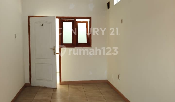 Rumah Pusat Kota Sayap Cikawao Siap Huni