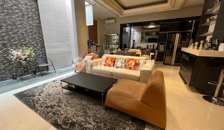 Rumah PIK Crown Golf Uk 8x25 Full Marmer Hadap Selatan