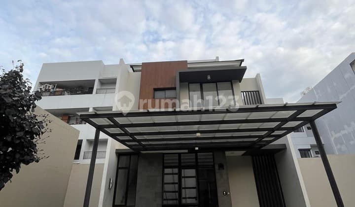 Disewakan - Rumah 2 Lantai Ukuran 8X15m2 Cluster Private Pik2