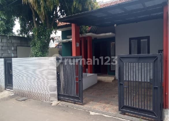 Rumah Lelang Bri, Ciputat, Tangerang Selatan