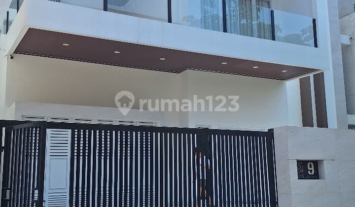Rumah Mewah Siap Huni Dekat Sekolah Bs Dan Sis Pik