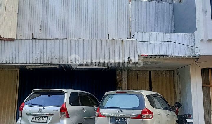Disewakan Ruko Pasar Baru Jakpus Ex Toko Sepatu, Strategis (Mut)