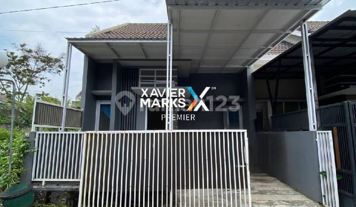 House for Sale, Ready to Live In and Well-Maintained in Tasikmadu, Malang City