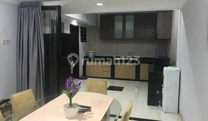 Disewakan Rumah Bukit Gading Mediterania Kelapa Gading Furnished