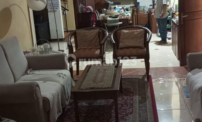 Rumah Dekat Universitas Bisa Jadi Kosan di Sayap Surya Sumantri