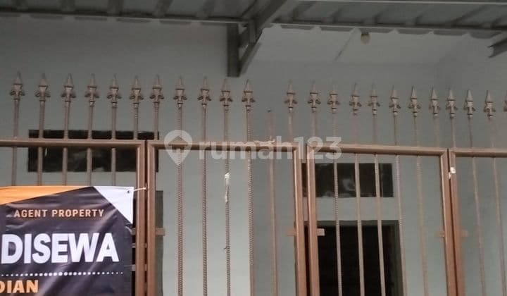 S011-5130 Two-Story House 4x8 M2 Jln 2 Mbl No Carport Jelambar