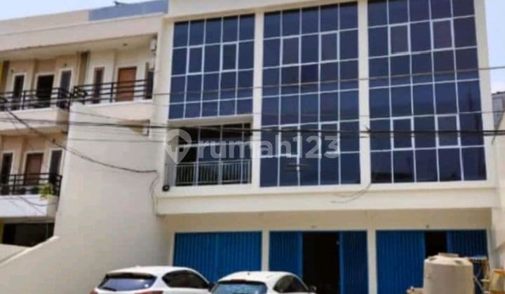 J1765-cbx2% Brand New Shop House 3.5 Floors 4x25 M2 Commercial Permit North Facing Tanjung Duren