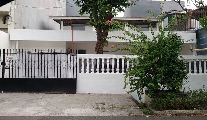 S2249-Cb72= Rumah 2 Lantai 11X20 M2 Jalan Depan2 Mobil Cocok Utk Kantor Cabang Or Bimbeldi Tanjung Duren