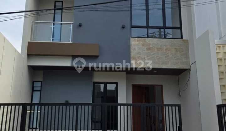 J2251-C2%+# Rumah Baru 2 Lantai 7X18/177 M2 Hadap Selatan Jalan 3 Mobil di Taman Villa Meruya