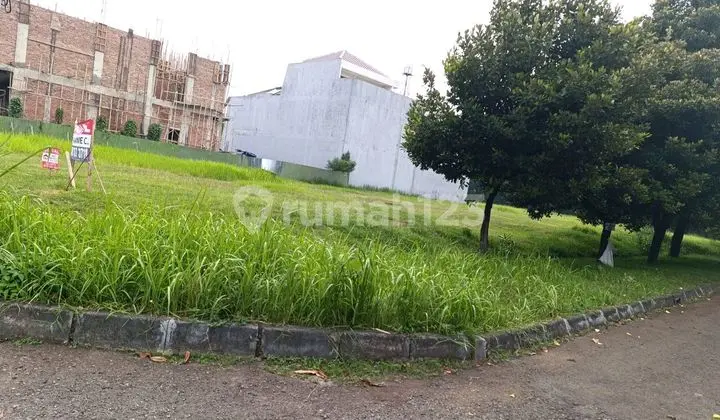 J2196-Cb35+&F Tanah Hook 1000M2 Hadap Barat Selatan Jalan 2 Mobil di Mega Kebon Jeruk