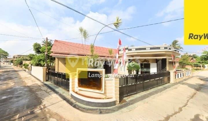 Dijual Rumah Hook Tanjung Senang luas tanah 430 meter