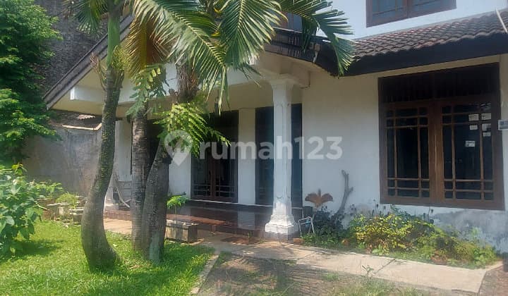 Rumah Hoek Asri Bintaro Tangerang Selatan