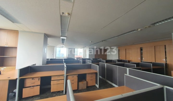Sewa Kantor Fully Furnished Thamrin 209 Sqm Siap Pakai