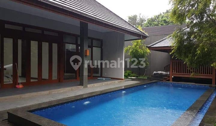 Rumah Full Furnished SHM 2 Lt di Cidadap Bandung dkt UNPAR,ITB