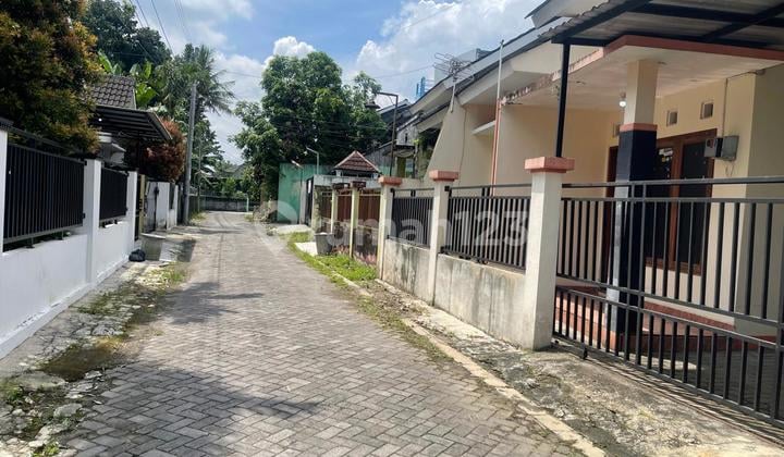 Jual Cepat Rumah SHM Murah di Jombor Sleman Dekat Toll, Uty
