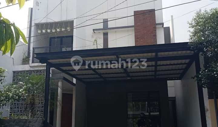 Langsung Dibeli Yuk Rumah Cantik Siap Huni Ketintang Jambangan