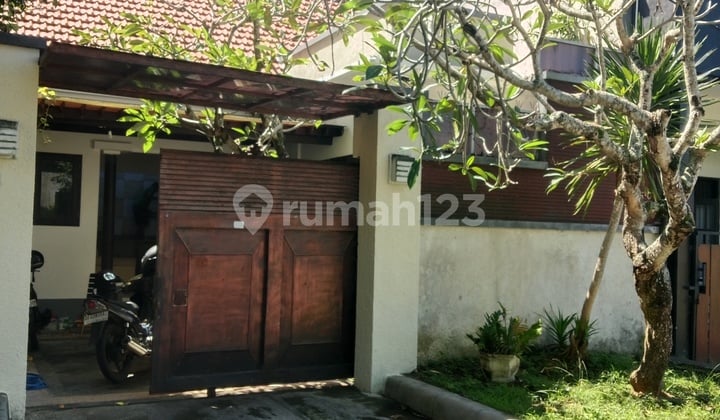 Nice Semi-Villa House Safe Nusa Dua Mumbul