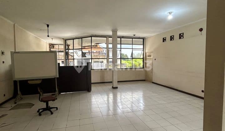 Dikontrakkan Ruko Strategis Di Jalan Pantijelantik Kuta