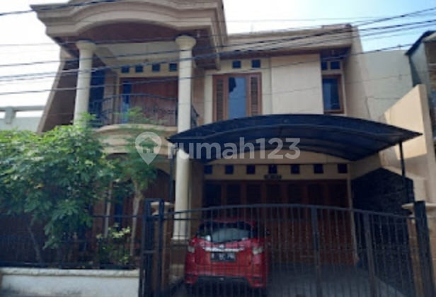 Rumah Strategis - Potensi Kos Eksklusif di Jakarta Barat