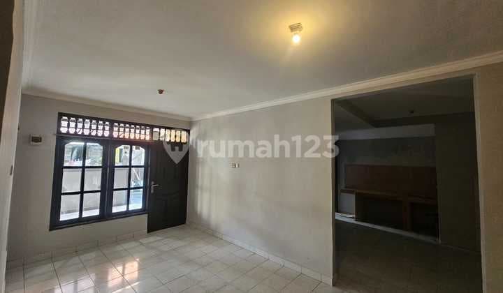 Comfortable House in Strategic Location in South Denpasar City Center