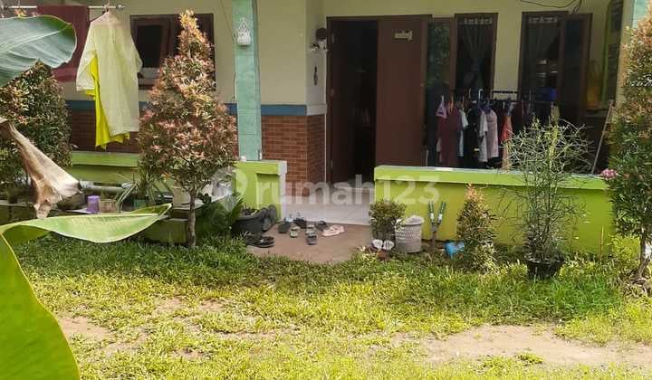 Disewakan Rumah Dengan Lahan Luas di Bekasi