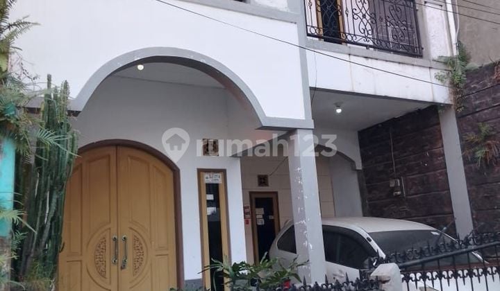 Rumah dua lantai siap huni hadap Selatan di Cimahi