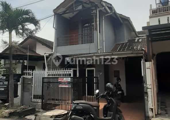 Rumah 2 Lantai Di Area Margacinta Dengan Lokasi Strategis Dekat Fasilitas Umum