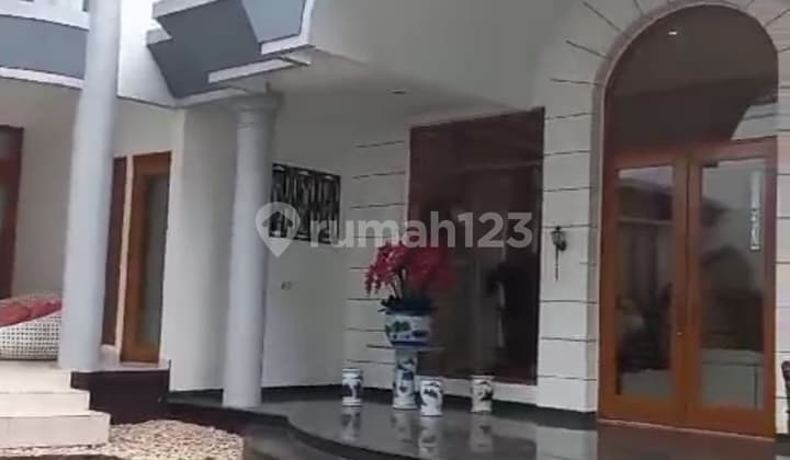 Rumah Luxurious Di Bandung Utara.full Furnished
