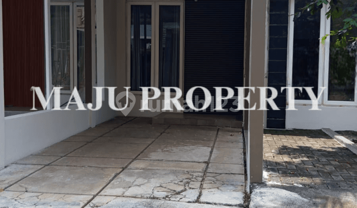 Rumah Hook Di Cibubur Country, Siap Huni