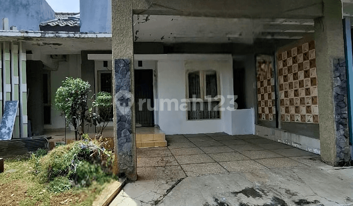 2-Story House in Raffles Hills, Negotiable