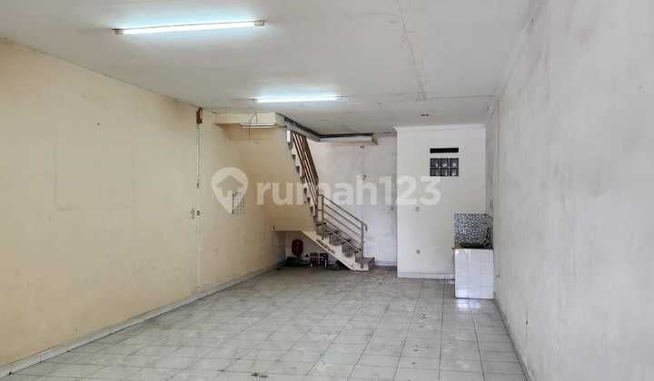 Dijual Ruko 3 Lantai Lokasi Stretagis di Kurdi Barat Bandung