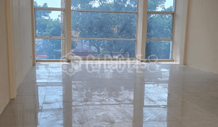 Ruko 3 Lantai Lokasi Strategis di Pasirkaliki Bandung