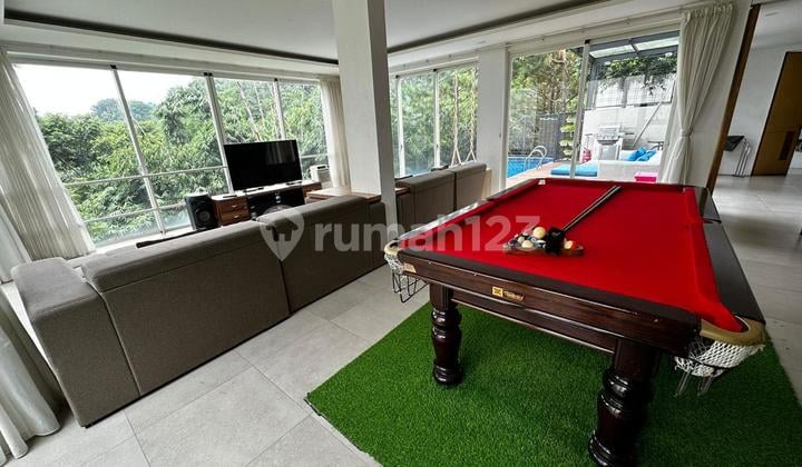Dijual Rumah Rasa Villa View Cantik di Dago Village Bandung