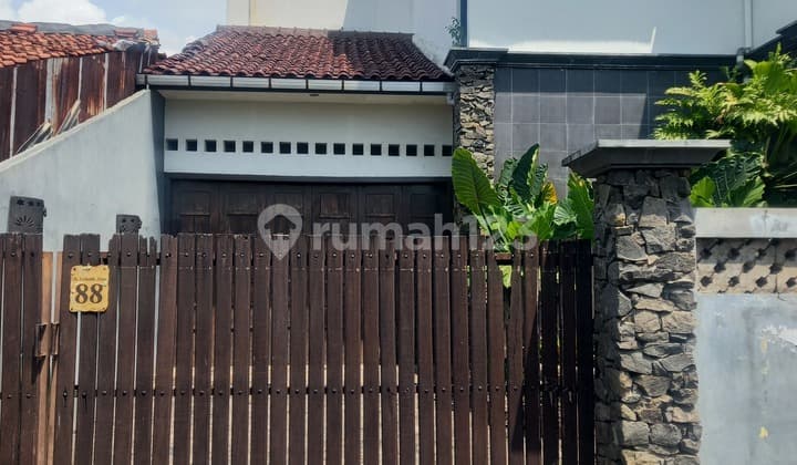 Rumah Harga Miring Lokasi Strategis di Bintaro Sektor 2