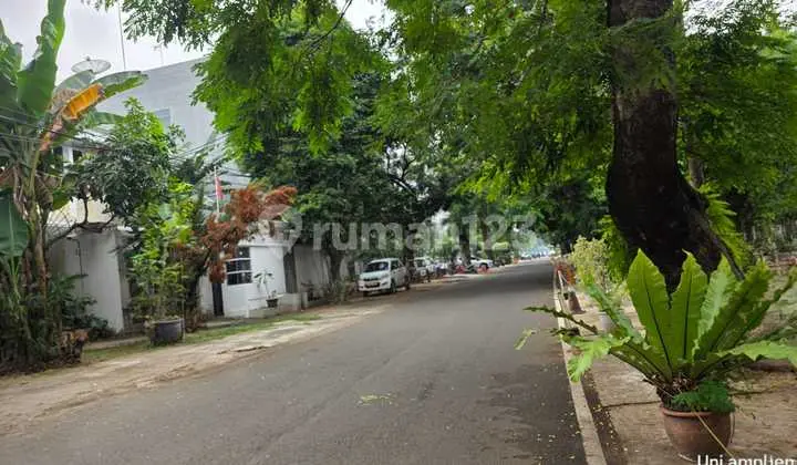 Dijual Cepat Rumah Di Jalan Panglima Polim, Luas 398m