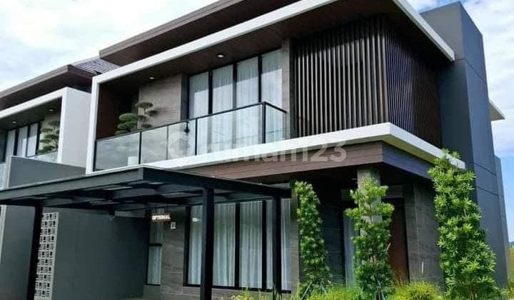 Rumah Mewah 2 Lantai Plus Attic Room, Berada di Kota Mandiri